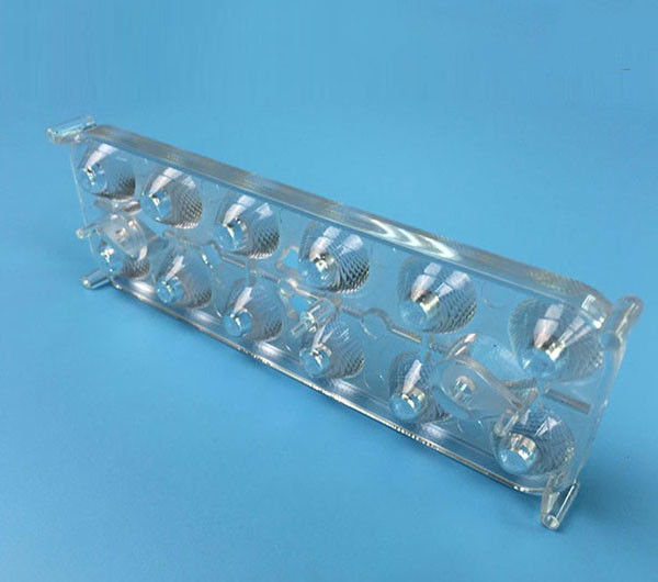 أغطية بلاستيكية للحقن الشفافة / غطاء المصباح عن طريق تشكيل الفراغ